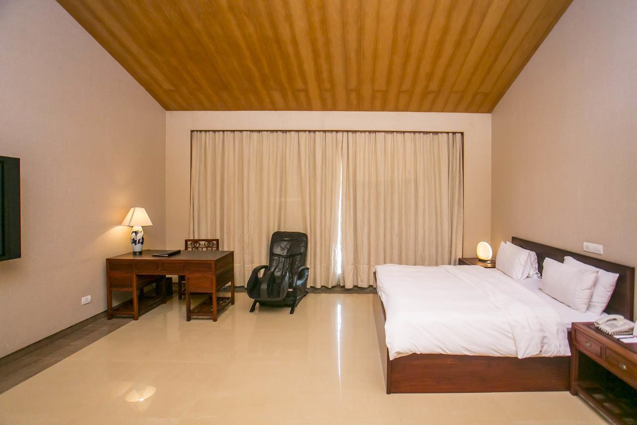 Lagos Oriental Hotel Exterior photo